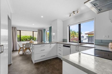 Photo of property in 79 Domain Road, Papamoa Beach, Papamoa, 3118