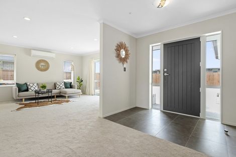 Photo of property in 18 Piwakawaka Court, Rototuna North, Hamilton, 3210