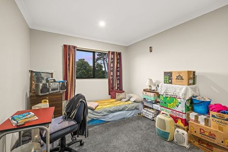 Photo of property in 45 Helleur Road, Massey, Auckland, 0614