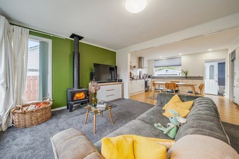 Photo of property in 34 Milne Crescent, Taita, Lower Hutt, 5011