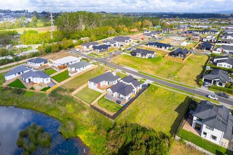 Photo of property in 27 Josh Road, Huapai, Kumeu, 0810