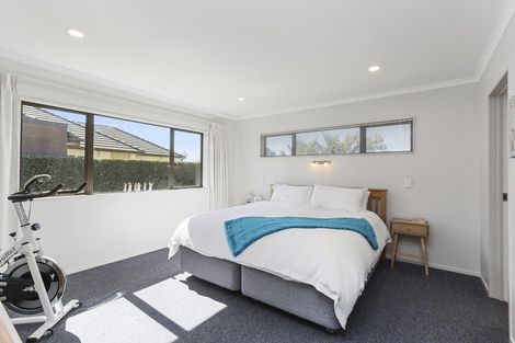 Photo of property in 192b Heta Road, Highlands Park, New Plymouth, 4312