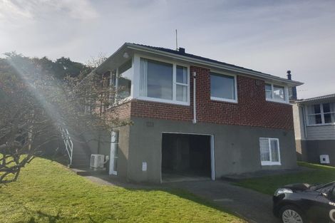 Photo of property in 21 Magnolia Grove, Maungaraki, Lower Hutt, 5010