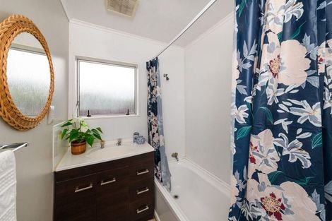 Photo of property in 18 Jupiter Street, Milson, Palmerston North, 4414