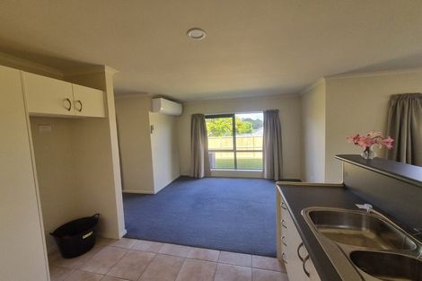 Photo of property in 46 View Ridge Drive, Ranui, Auckland, 0612