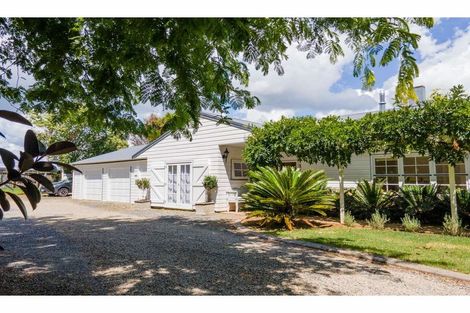 Photo of property in 37 Riverview Road, Kerikeri, 0230