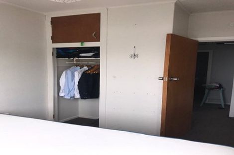 Photo of property in 2 Milne Terrace, Island Bay, Wellington, 6023