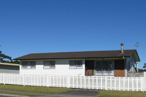 Photo of property in 111 Oreil Avenue, West Harbour, Auckland, 0618