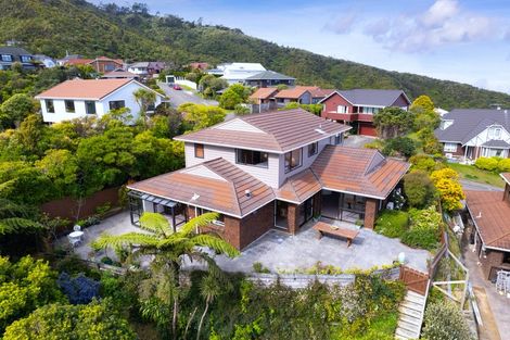 Photo of property in 33 Satara Crescent, Khandallah, Wellington, 6035