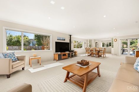 Photo of property in 28 Manuka Street, Stokes Valley, Lower Hutt, 5019