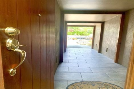 Photo of property in 17 Busby Hill, Havelock North, 4130