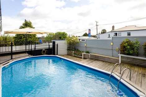 Photo of property in 104 Forest Lake Road, Forest Lake, Hamilton, 3200