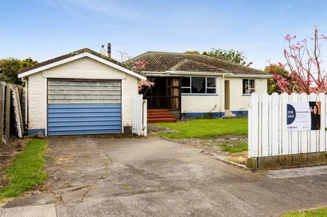 Photo of property in 3 Clive Street, Hawera, 4610