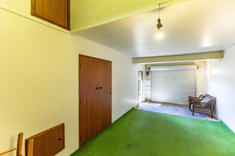 Photo of property in 3 Waverley Street, Waipawa, 4210