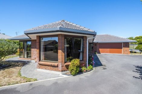 Photo of property in 42 Cedar Drive, Paraparaumu Beach, Paraparaumu, 5032