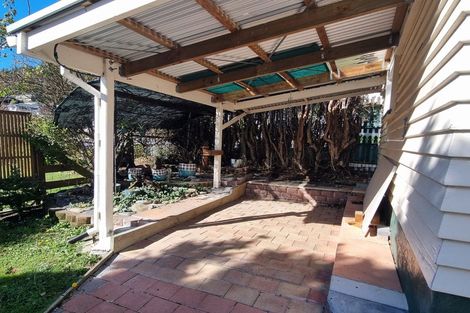 Photo of property in 14 Lincoln Street, Picton, 7220