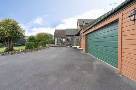 Photo of property in 27 Kawiu Road, Levin, 5510