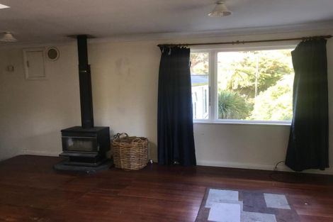Photo of property in 141 Kamahi Street, Stokes Valley, Lower Hutt, 5019