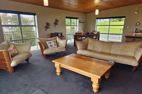 Photo of property in 44 Koe Street, Moana, 7872