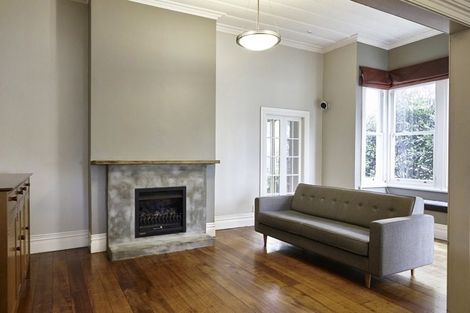 Photo of property in 1/70 Princes Street, Northcote Point, Auckland, 0627