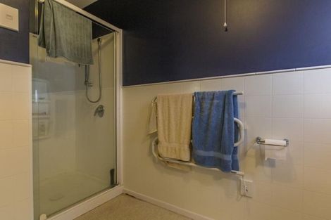 Photo of property in 89 Miromiro Road, Normandale, Lower Hutt, 5010