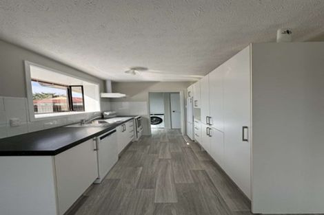 Photo of property in 128a Inwoods Close, Parklands, Christchurch, 8083