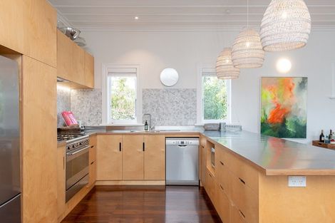 Photo of property in 48 Paice Avenue, Sandringham, Auckland, 1025