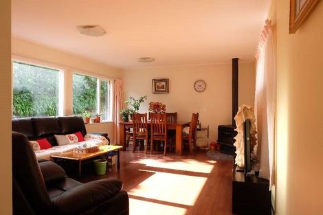 Photo of property in 142 Parkvale Road, Karori, Wellington, 6012