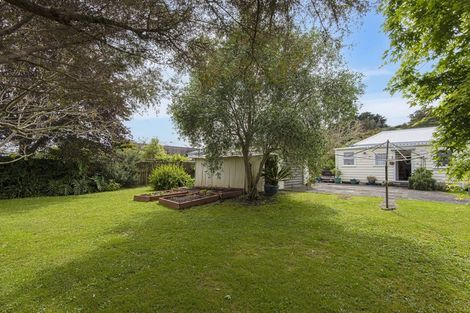 Photo of property in 16 George Street, Hikurangi, 0114