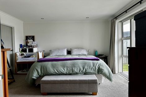 Photo of property in 89 Johnstone Drive, Fitzherbert, Palmerston North, 4410