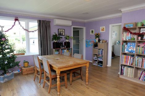 Photo of property in 46 Kaitawa Crescent, Paraparaumu, 5032