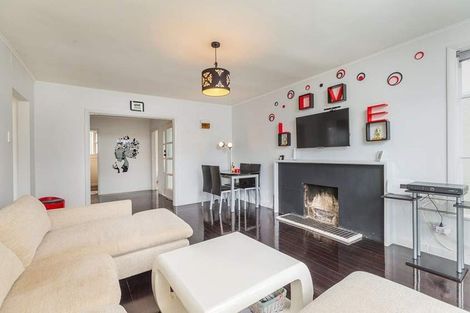 Photo of property in 1556 Great North Road, Waterview, Auckland, 1026