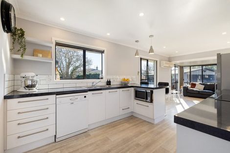 Photo of property in 23 Glenora Place, Hornby, Christchurch, 8042