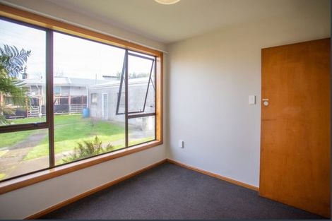 Photo of property in 17 Skerten Avenue, Hornby, Christchurch, 8042