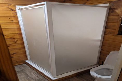 Photo of property in 2/32 Trinidad Road, Sunnynook, Auckland, 0620