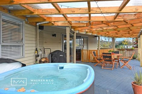 Photo of property in 7 Radiata Grove, Brown Owl, Upper Hutt, 5018