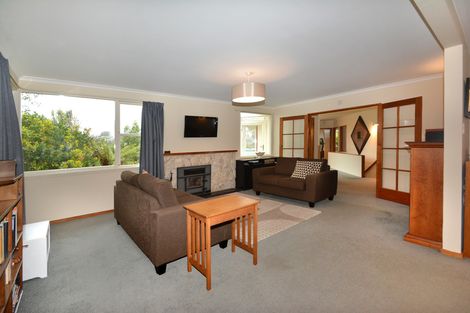 Photo of property in 15 Pioneer Crescent, Helensburgh, Dunedin, 9010