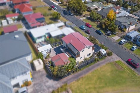 Photo of property in 2a Bamboo Grove, Kelston, Auckland, 0602