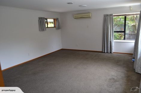 Photo of property in 16 Sayers Crescent, Ilam, Christchurch, 8041