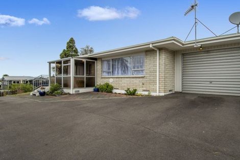 Photo of property in 140 Kingswood Road, Brookfield, Tauranga, 3110