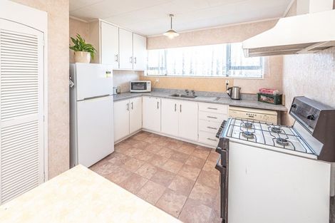 Photo of property in 78 Hinau Street, Castlecliff, Whanganui, 4501