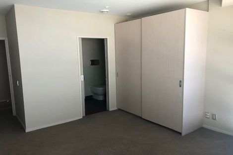 Photo of property in Summit Apartments, 9/184 Molesworth Street, Thorndon, Wellington, 6011