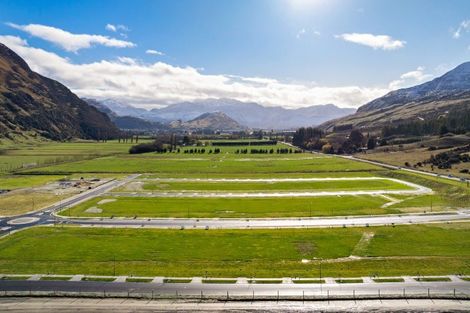 Photo of property in 436 Kingston Road, Jacks Point, Queenstown, 9371