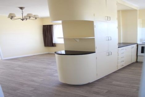 Photo of property in 18 Oxford Street, Fairfield, Hamilton, 3214