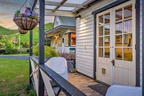 Photo of property in 6707 Ohura Road, Kohuratahi, Stratford, 4396