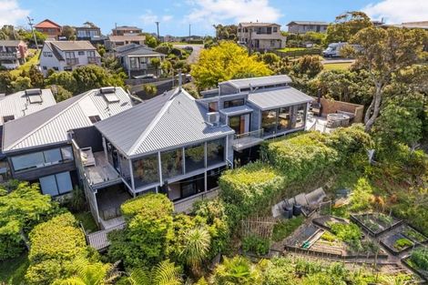 Photo of property in 1/3 Swann Beach Road, Stanmore Bay, Whangaparaoa, 0932