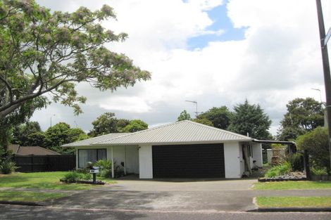 Photo of property in 187 Walter Strevens Drive, Conifer Grove, Takanini, 2112