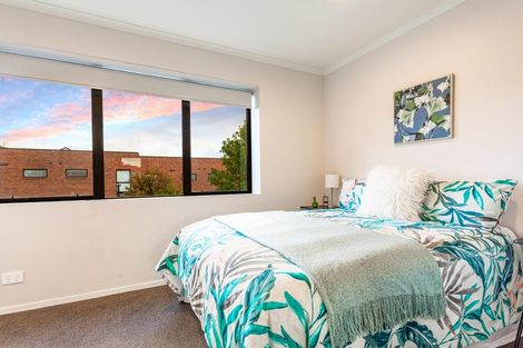 Photo of property in 5/89 Hobsonville Point Road, Hobsonville, Auckland, 0616