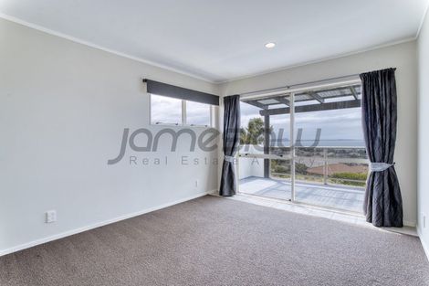 Photo of property in 25a Brightside Road, Stanmore Bay, Whangaparaoa, 0932