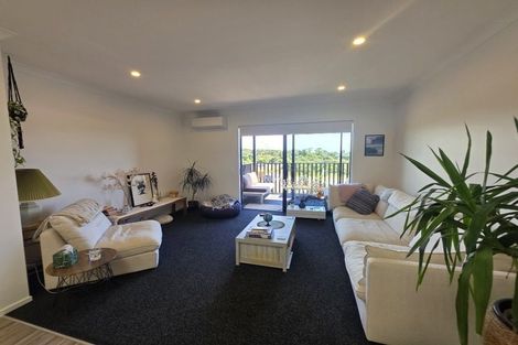 Photo of property in 8 Constellation Way, Papamoa Beach, Papamoa, 3118